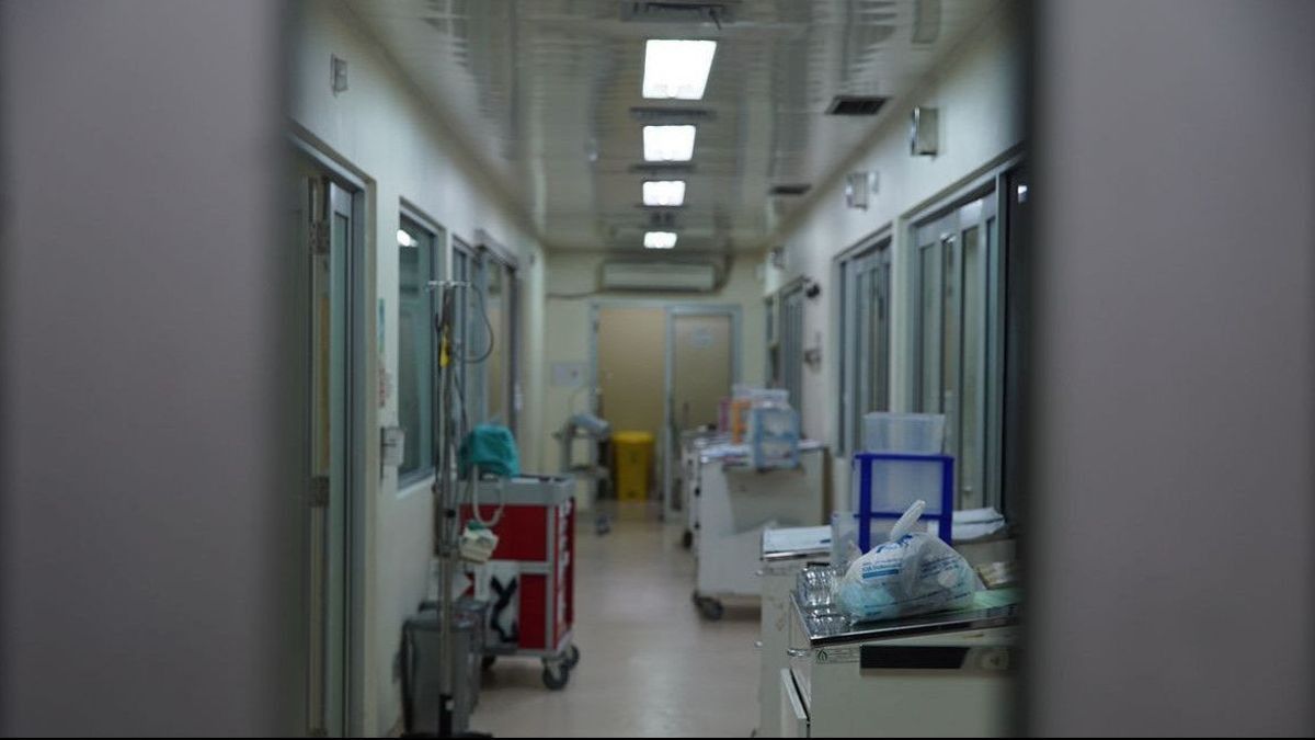 COVID-19 病例飞涨，数百名患者排队进入 RSLI 苏拉巴亚