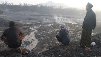 PVMBG Ingatkan Warga Waspadai Bahaya Banjir Lahar Dingin Gunung Semeru