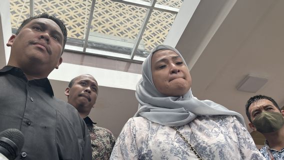 Ira Riswana, Orang Tua Pengemudi Mercedes Benz Mengaku Dapat Ancaman dari Keluarga Syamil