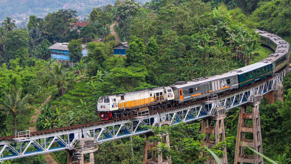 KAI Sediakan 49 Juta Kursi, dan Tambah 54 Perjalanan Harian Sambut Natal dan Tahun Baru