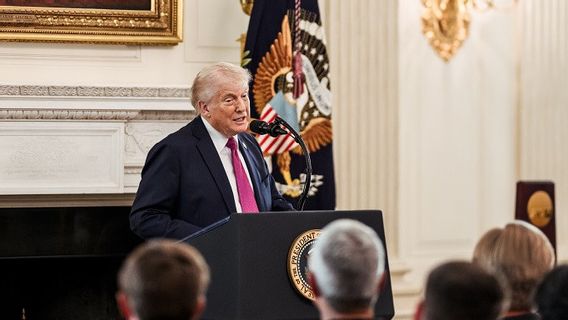 Iran Still Reviewing US Proposal, Trump Claims Deal Can Be Achieved But Ready to Continue Bombing If Failed