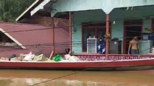 Basarnas Kaltim a duré 15 heures pour aider 35 villageois à Mahakam Ulu Inondation