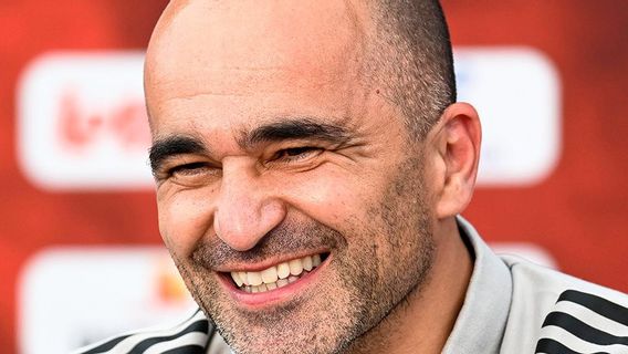 Komentari Soal Rumor Bakal Direkrut Barcelona, Roberto Martinez: Sejauh Ini Sangat Tidak Ada Apa-Apa