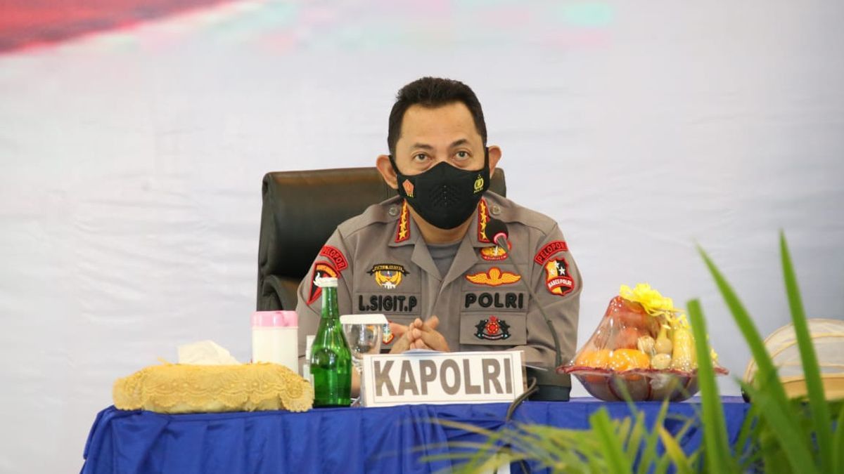 L’examen Par Le Chef De La Police De Sumatra Sud Du Don De 2 Billions De Rpdong Est Terminé, Le Chef De La Police Attend Le Rapport