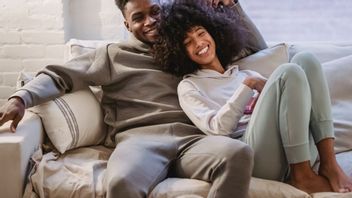 5 Tips Foreplay Bersama Pasangan Sebelum Bercinta