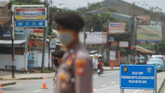 Apakah Perpanjangan PSBB Jabodetabek Menular ke Daerah Lain?