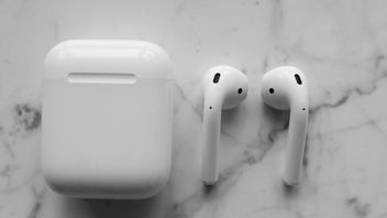 Viral Template Earpods Berdarah di Medsos, Waspada Suara Terlalu Keras Bisa Mencederai Gendang Telinga