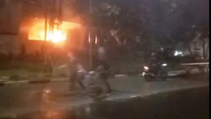 Pos Polisi Penjompongan Jakpus Dibakar, Pelaku Diduga Massa Perusuh