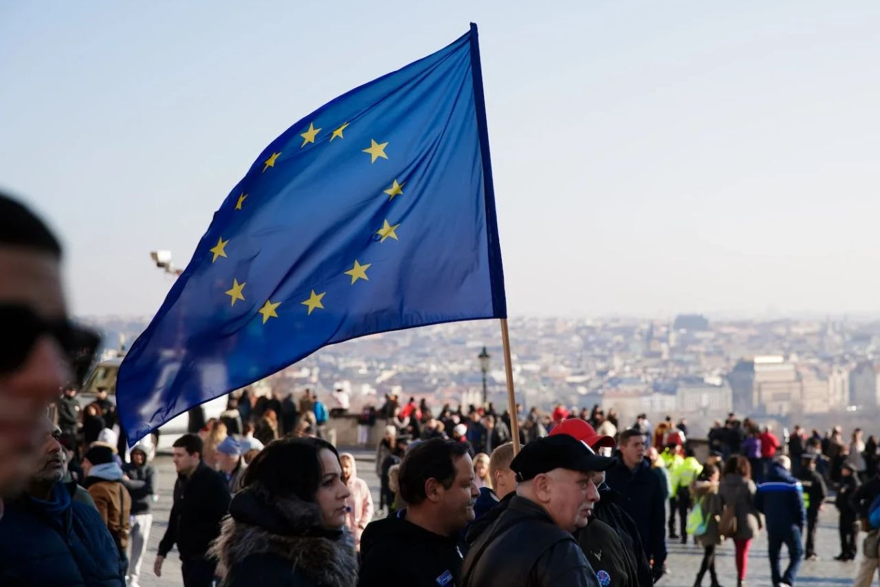 欧州議会がEU AI法:欧州連合における人工知能に関する第1次規則を承認