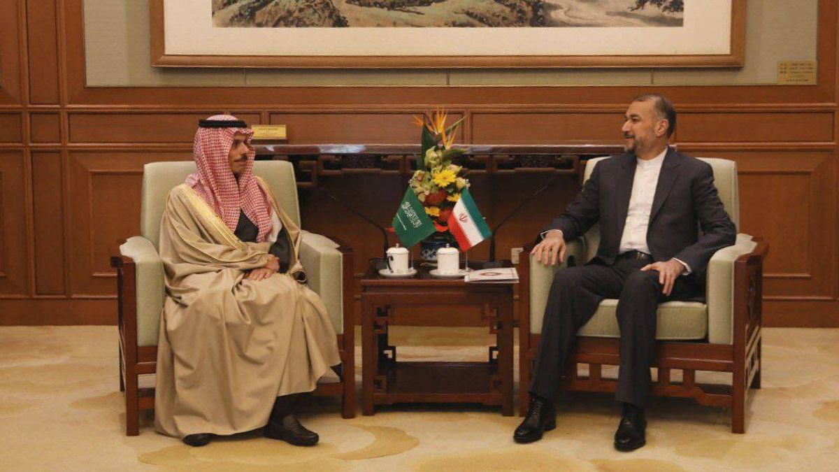 サウジアラビアとイランの外相が中国で会談:大使館がまもなくフライトサービスを再開