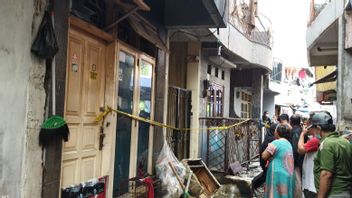 Fire In A Densely Populated Area Of Johar Baru, Residents: I Finished Washing Dishes, My Husband Shouted The Fire Was Big