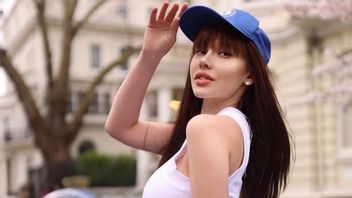  Model Playboy Suporter Chelsea yang Juga Simbol Seks Rusia Terang-terangan Akui Tak Terkesan dengan Kehadiran Lukaku