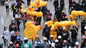 Pelampung Bebek jadi Senjata Rahasia Demonstran Thailand
