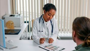 Kapan Waktu yang Tepat Konsultasi ke Dokter Gizi?