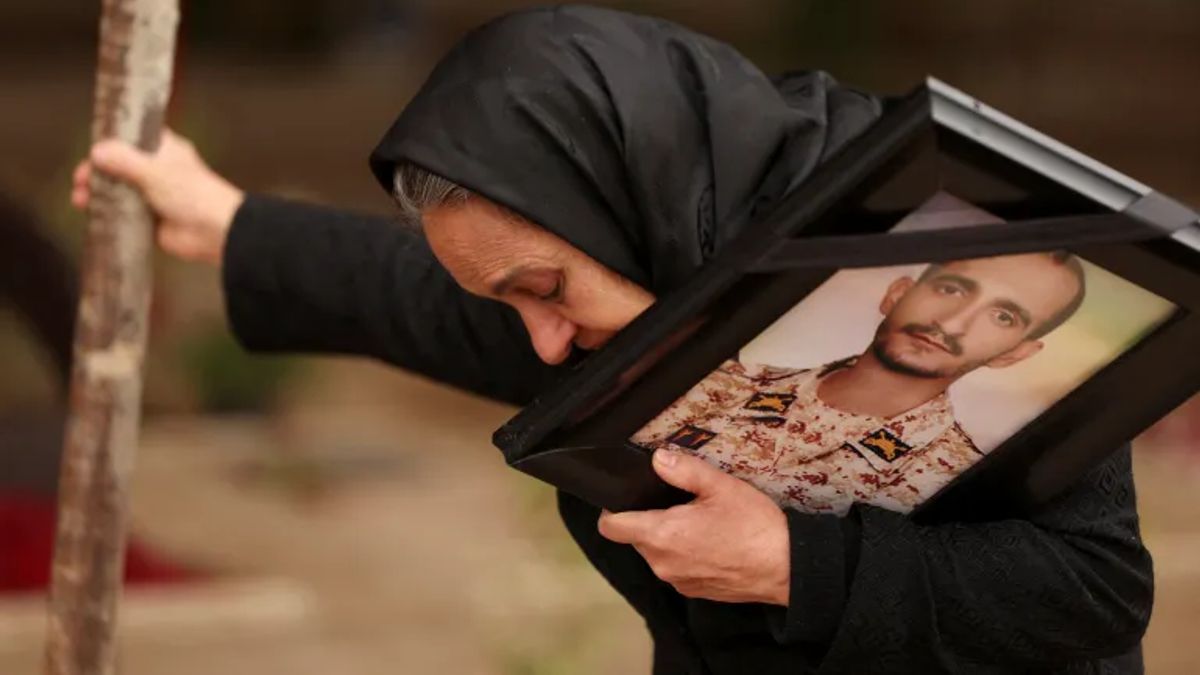 Azerbaijan Sends 82 Tons of Food and Medicine Aid to Iran