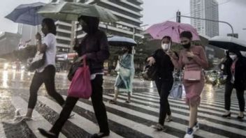 Sedia Payung! Seluruh Wilayah Jakarta Diprakirakan Hujan Ringan Senin Pagi