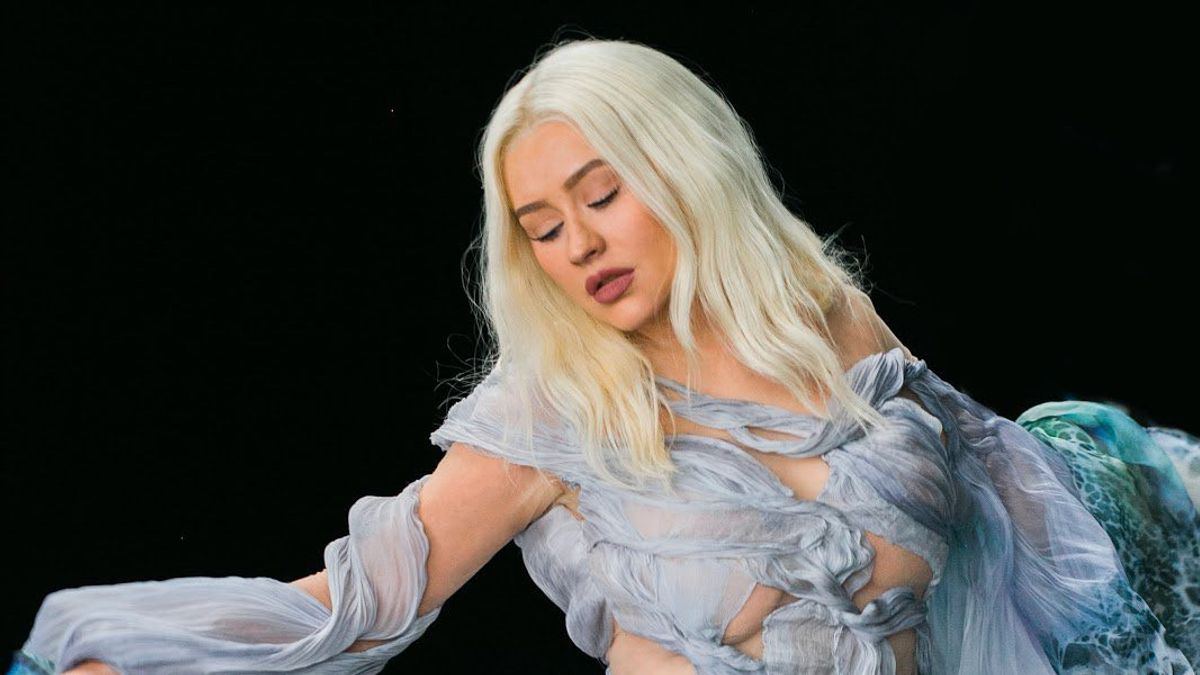 Christina Aguilera Sings Reflection Again For Mulan's OST