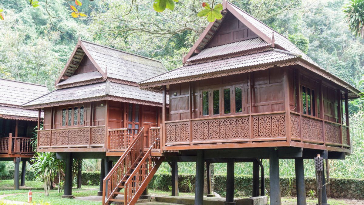 7 Ciri Khas Rumah Tipe Kebaya, Rumah Tradisional Orang Betawi 