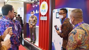 Di Hadapan Jokowi, Dirut PLN Pamer Fasilitas Tukar Baterai Kendaraan Listrik: Hanya 1 Menit Pakai PLN Mobile Langsung Dapat Baterai Berdaya Penuh