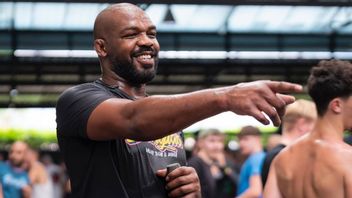 Jon Jones Didesak Tak Ikuti Jejak Conor McGregor setelah Pensiun dari UFC