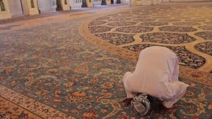 Perbedaan Salat Sunnah Muakkad dan Ghoiru Muakkad Berdasarkan Pendapat Ulama