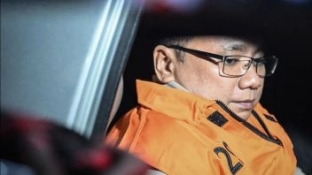 KPK, 야쿠트 쵸릴 쿠마스가 구치소에 없었다고 말한다: 가족의 요청에 따라 집에 갇혀있다.