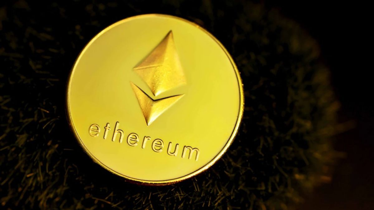 Charles Hoskinson Ask Staking Ethereum: Similar To Regulated Products