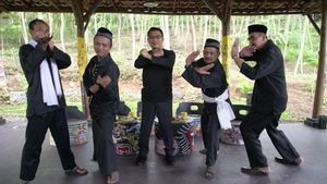 Kunjungan Moeldoko: Terbang ke Madiun untuk Temui Pesilat yang Berprofesi Sebagai Petani