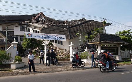 Peringatan Satu Tahun Gempa Yogyakarta: PM Jepang Shinzo Abe Ucapkan Belasungkawa dalam Memori Hari Ini, 26 Mei 2007