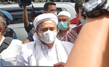 Hakim Minta Sidang Tuntutan Rizieq Shihab Hari Ini, Pengacara: Sebenarnya Keberatan, Tapi Kami Maklum