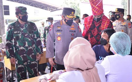 Panglima TNI: Vaksinasi di Pasar Lindungi Pelaku Usaha