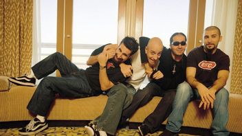 Chop Suey! From System Of A Down Lampaui One Billion Streaming On Spotify