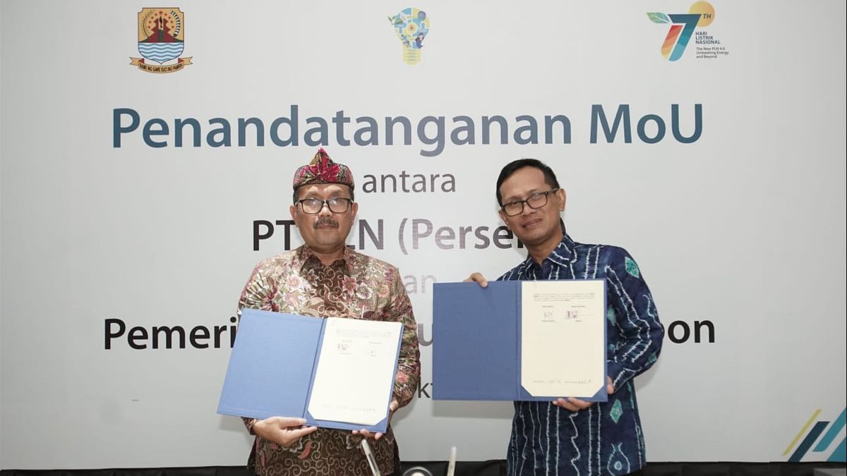 PLN dan Pemkab Cirebon Teken Kerja Sama Kelistrikan hingga Layanan Internet