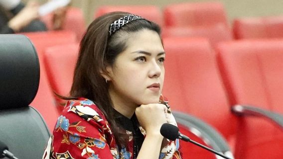 Tina Toon Dukung Rekan Sesama Artis yang Baru Terjun ke Dunia Politik