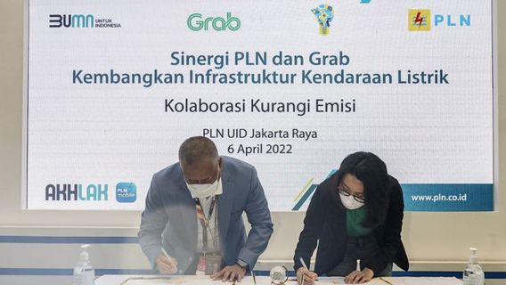 PLNとGrabが電気自動車インフラを開発