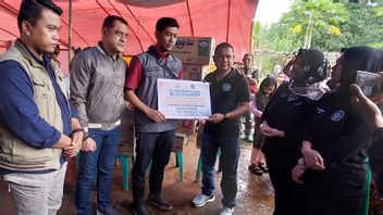 ILUNI SMPN 214 Becomes A Small Part Of God's Hand To Light The Victims Of The Sukabumi Flash Flood