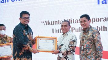 Wali Kota Medan Bobby Nasution Terima Penghargaan Menkeu Sri Mulyani atas Laporan Keuangan WTP