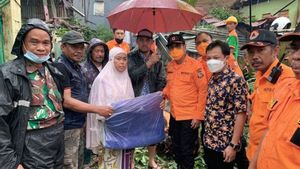 BPBD Catat Sejumlah 261 Rumah Terdampak Angin Kencang di Makassar
