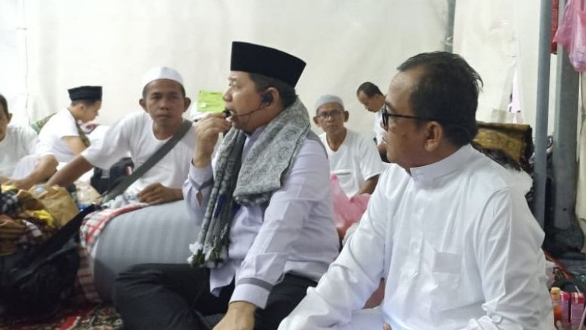 Kepulangan Jemaah Haji Kloter 1 Banjarmasin Tertunda 12 Jam