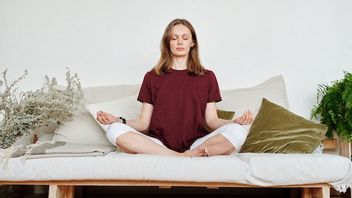 Penelitian Ungkap Menangis saat Meditasi Jadi Tanda Keluarnya Emosi Negatif yang Terpendam