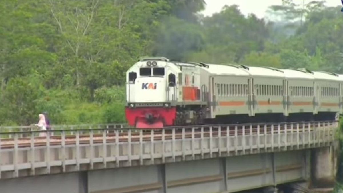 11本の列車の旅はバンドン地震のために停止されました