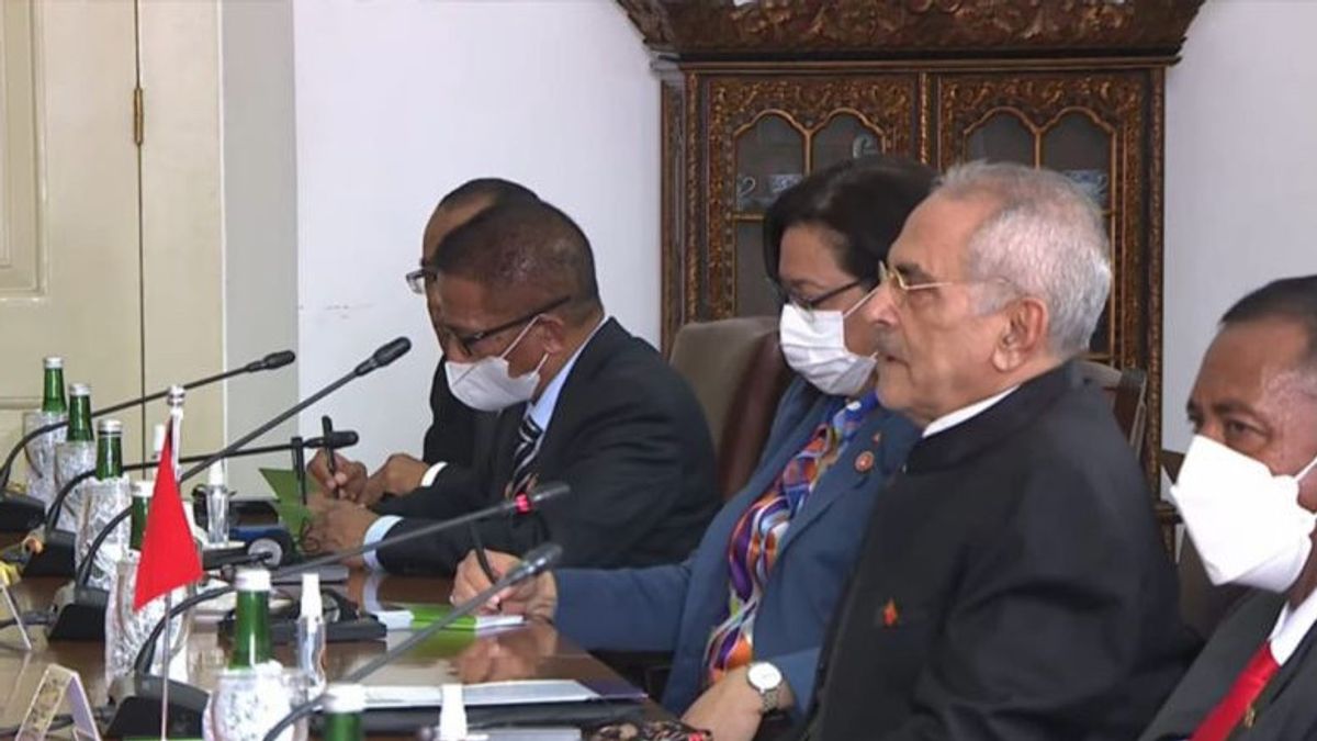 رئيس تيمور الشرقية لديه ذكريات مع عربات الريكشا في جاكرتا ، إليك القصة