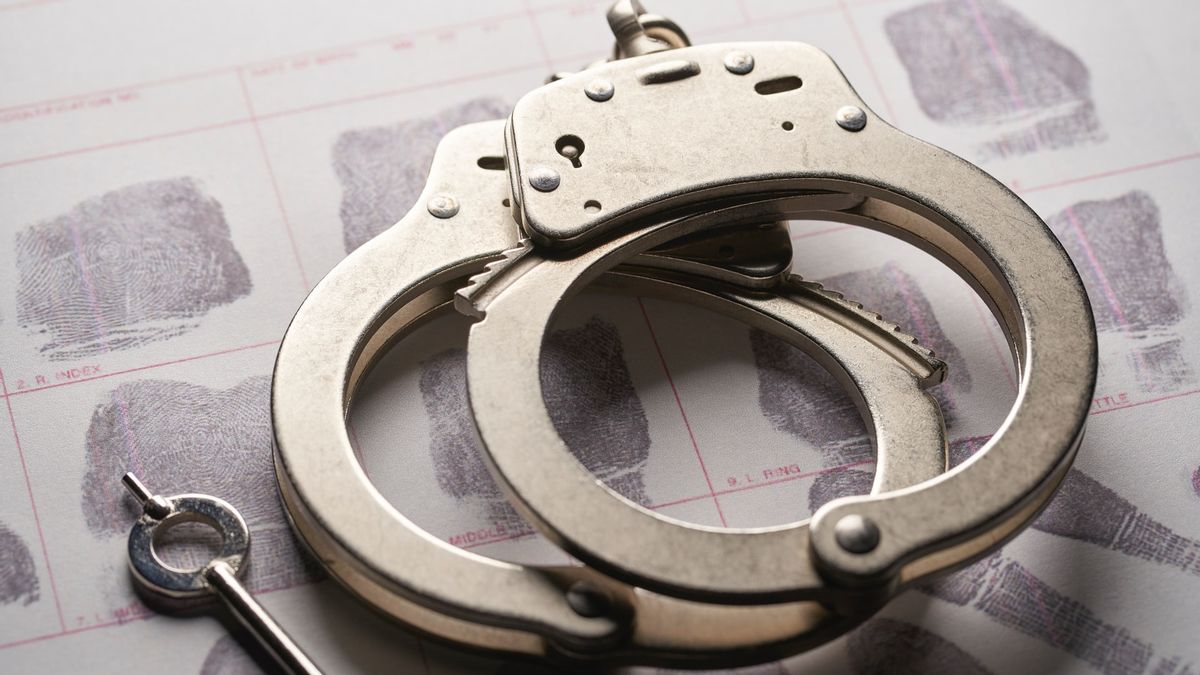 332件の性犯罪の容疑で逮捕された男