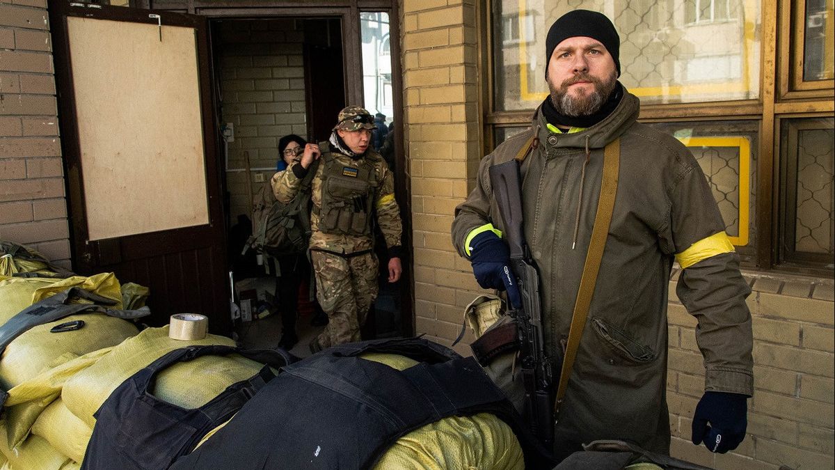 ロシアに対する戦争のための傭兵を募集しようとするオーストリアのウクライナ大使館