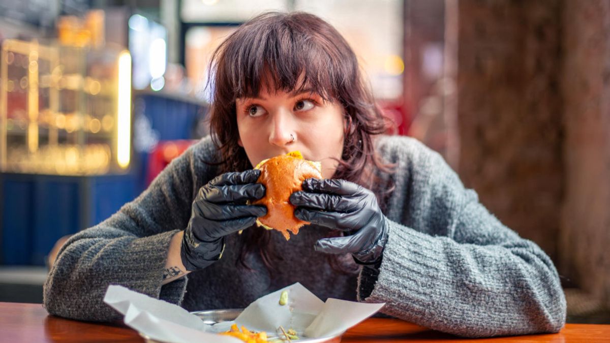 世界で最悪の食事パターンを持つ国のリスト:アメリカはトップ4に入ります!