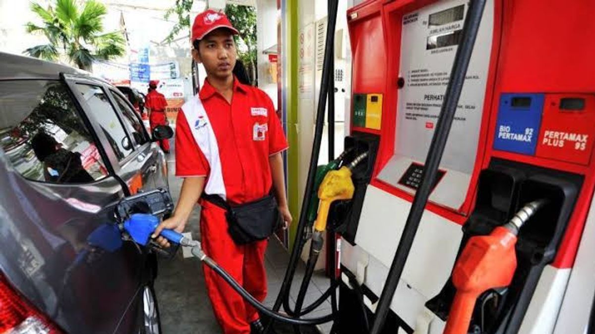 Minister Of Energy And Mineral Resources Asks Pertamina To Hold Fuel Prices Until June