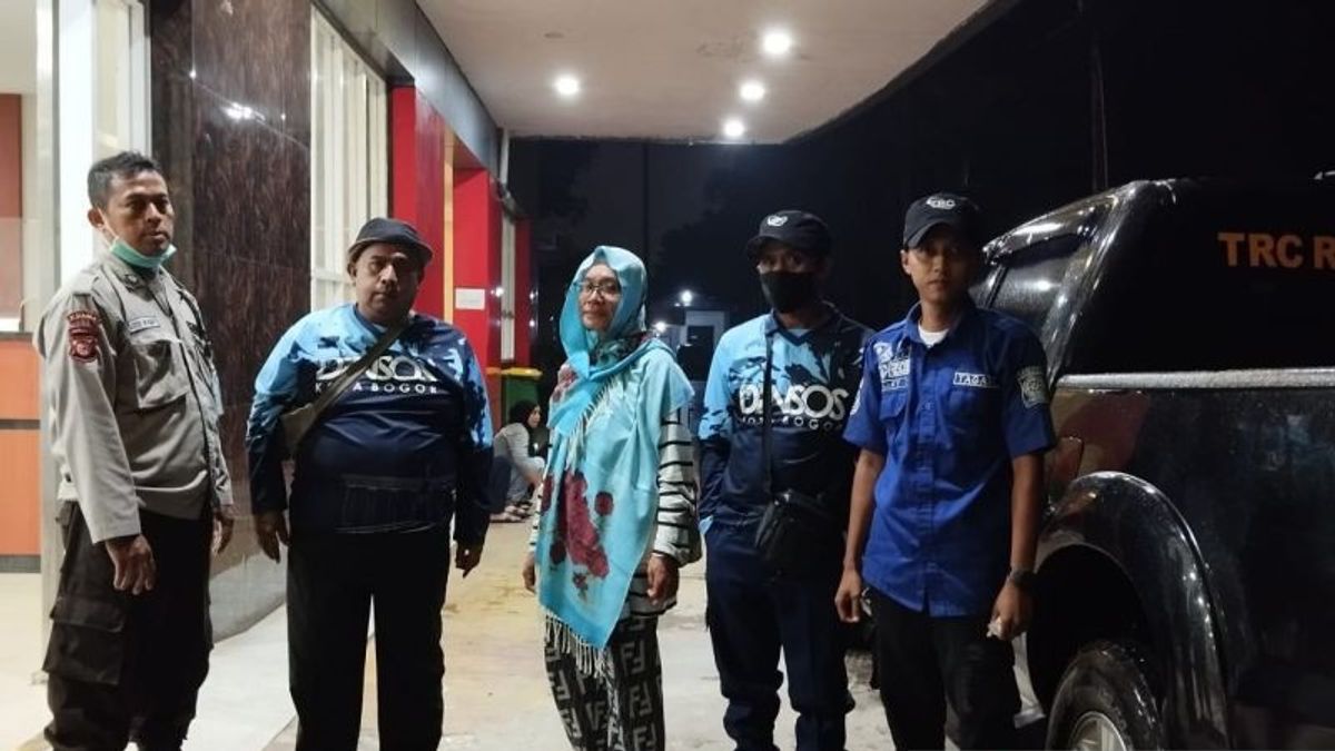 Mother Who Went Viral Because She Was Angry When She Begs For Indication Of ODGJ, Was Taken By The Bogor Social Service To The RSJ