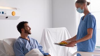 Recommendations for Foods to Eat After Intestinal Surgery to Ensure a Smooth Recovery