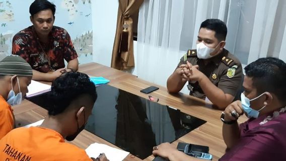 Une Affaire De 50 Kg De Feuilles De Cannabis Dans L’ouest De Sumatra Transférée Au Procureur Du District De Pasaman Ouest