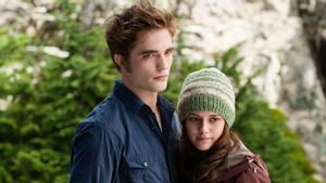 <i>Midnight Sun</i> Ungkap Percintaan Vampir-Manusia dari Sudut Pandang Edward Cullen